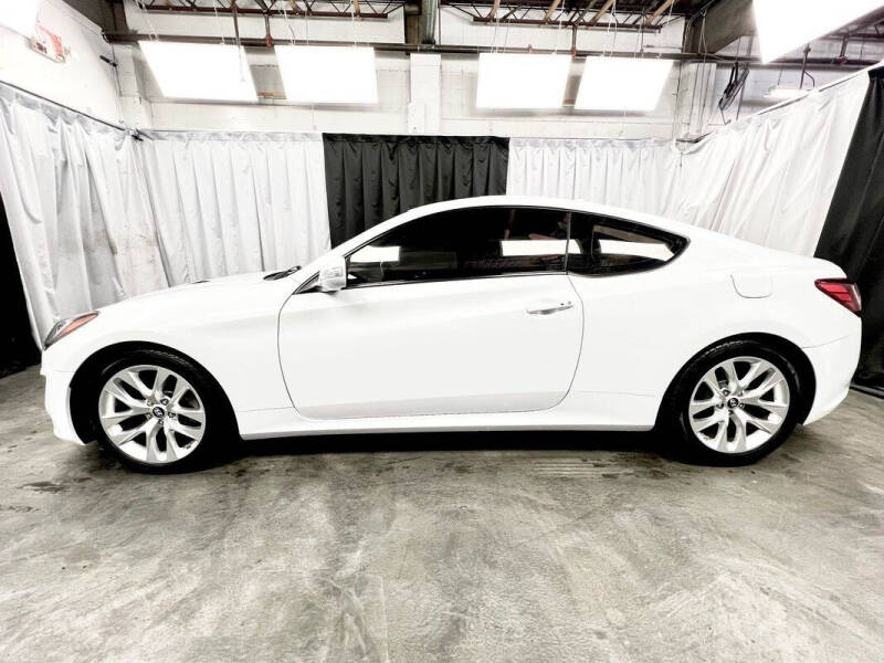 2016 Hyundai Genesis Coupe