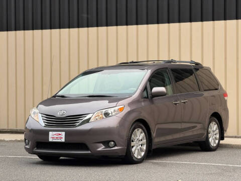2012 Toyota Sienna