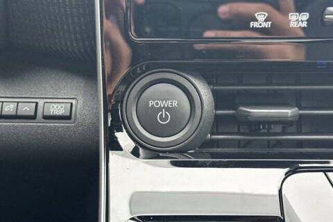 2024 Toyota bZ4X XLE