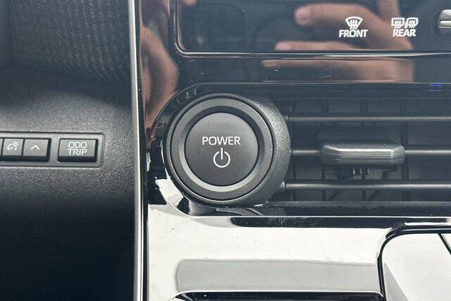 2024 Toyota bZ4X XLE