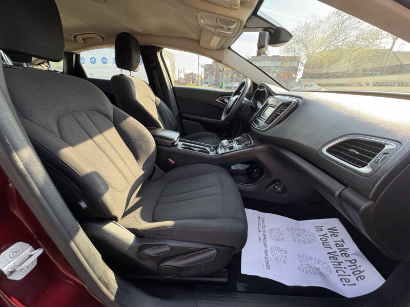 2015 Chrysler 200 Limited