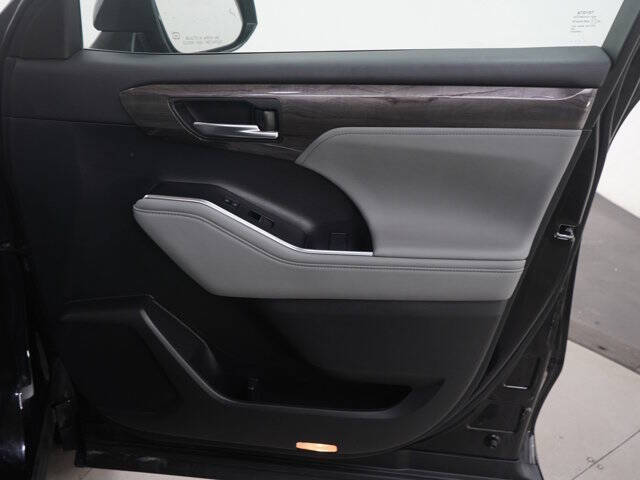 2023 Toyota Highlander Hybrid Limited