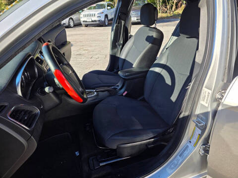 2012 Chrysler 200 LX