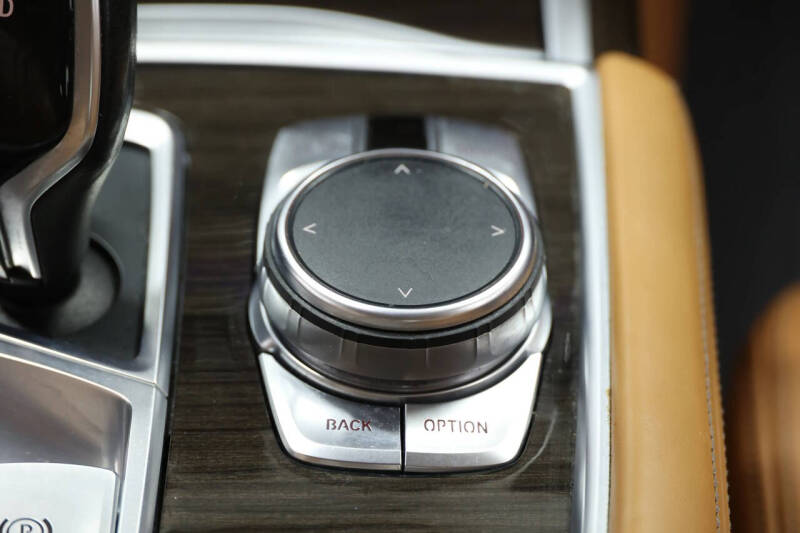 2016 BMW 7 Series 750i xDrive