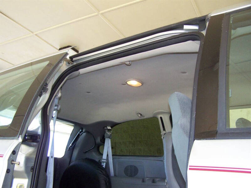 2005 Dodge Grand Caravan SE