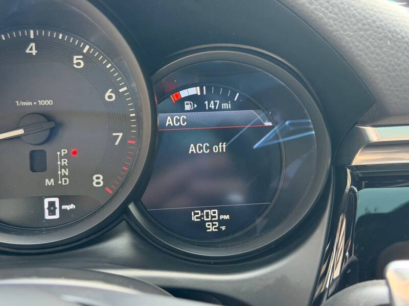 2023 Porsche Macan