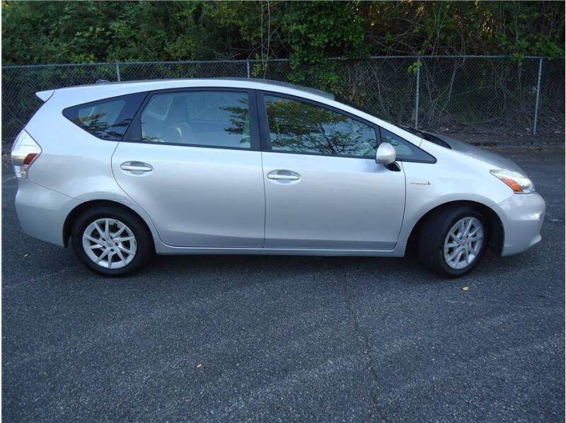 2012 Toyota Prius v
