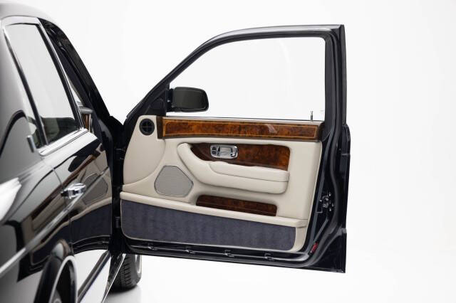 2001 Rolls-Royce Park Ward