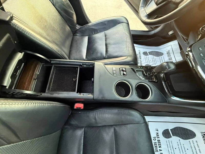 2014 Toyota Avalon XLE