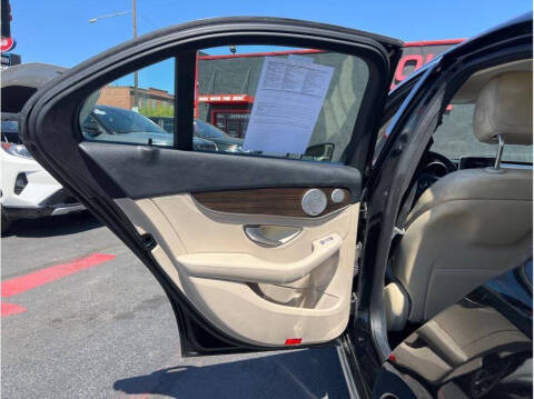 2015 Mercedes-Benz C-Class C 300 4MATIC