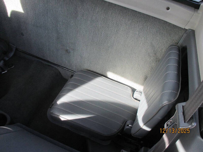 2001 Nissan Frontier XE