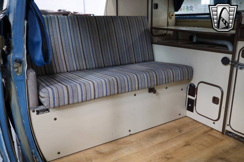 1982 Volkswagen Vanagon Camper