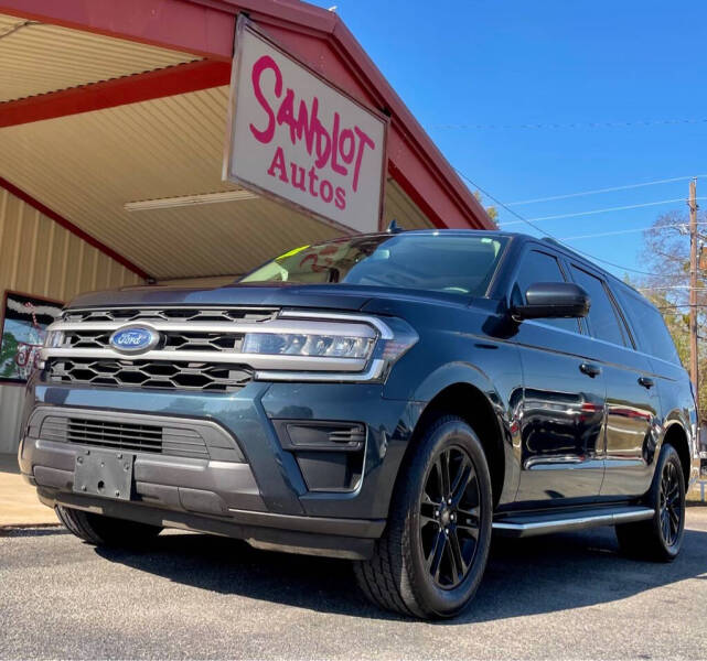 2022 Ford Expedition XLT's photo