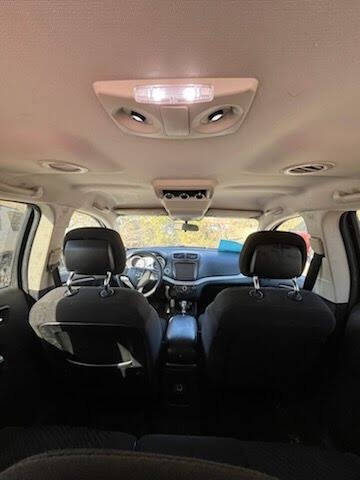 2013 Dodge Journey SXT photo 5