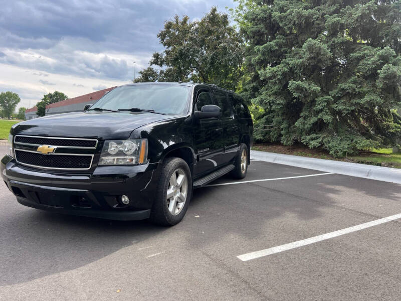 Used 2013 Chevrolet Suburban LT with VIN 1GNSKJE76DR266842 for sale in Big Lake, MN