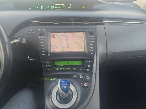2010 Toyota Prius III