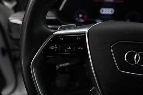 2023 Audi e-tron quattro Premium Plus