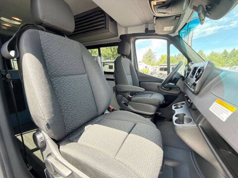 2024 Mercedes-Benz Sprinter