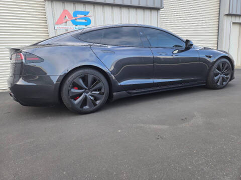 2024 Tesla Model S Plaid