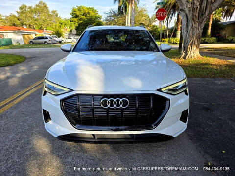 2021 Audi e-tron quattro Premium