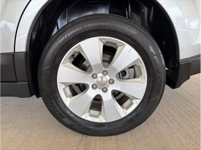2010 Subaru Outback 2.5i Limited