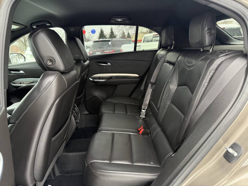 2020 Cadillac XT4 Premium Luxury