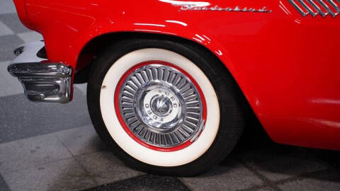 1957 Ford Thunderbird