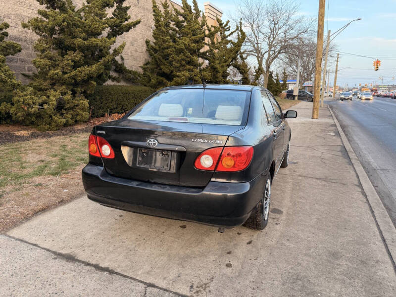 2003 Toyota Corolla LE