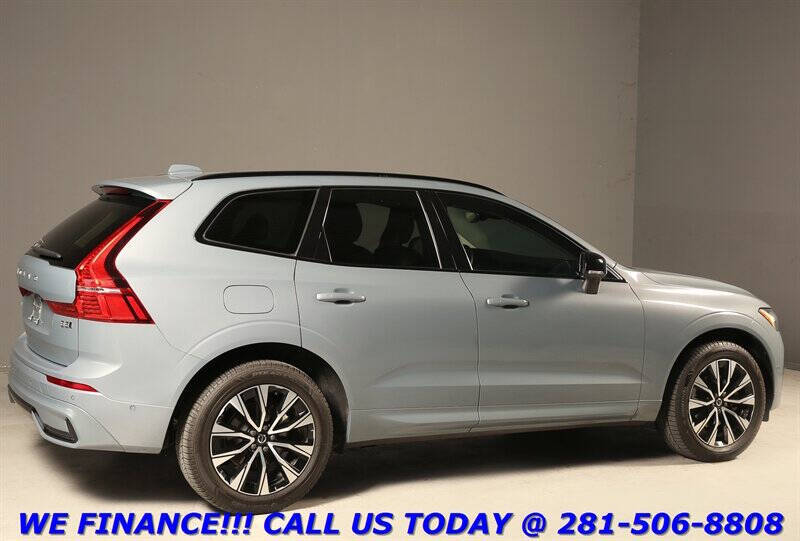 2023 Volvo XC60 B5 Plus Dark Theme