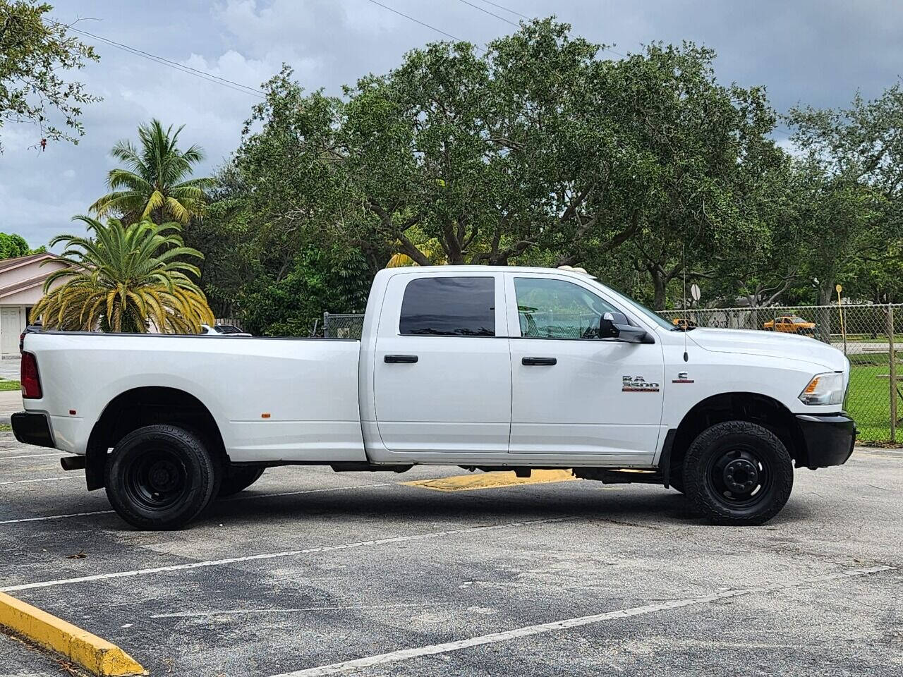 2015 RAM 3500 Pickup - $30,995
