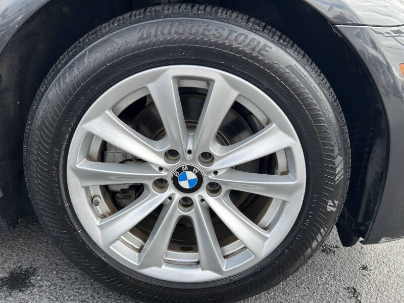 2016 BMW 5 Series 528i