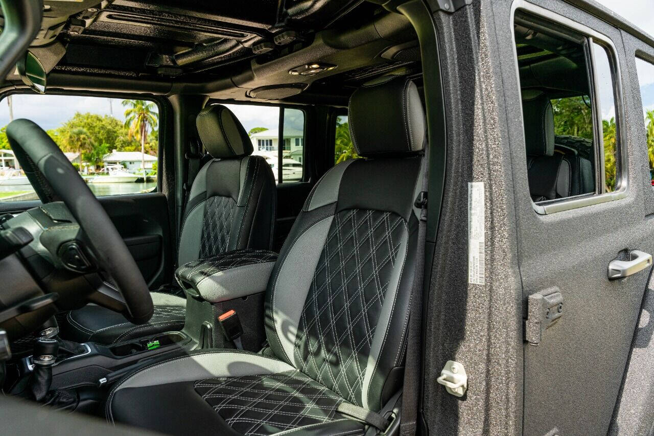 2018 JEEP Wrangler SUV / Crossover - $49,999