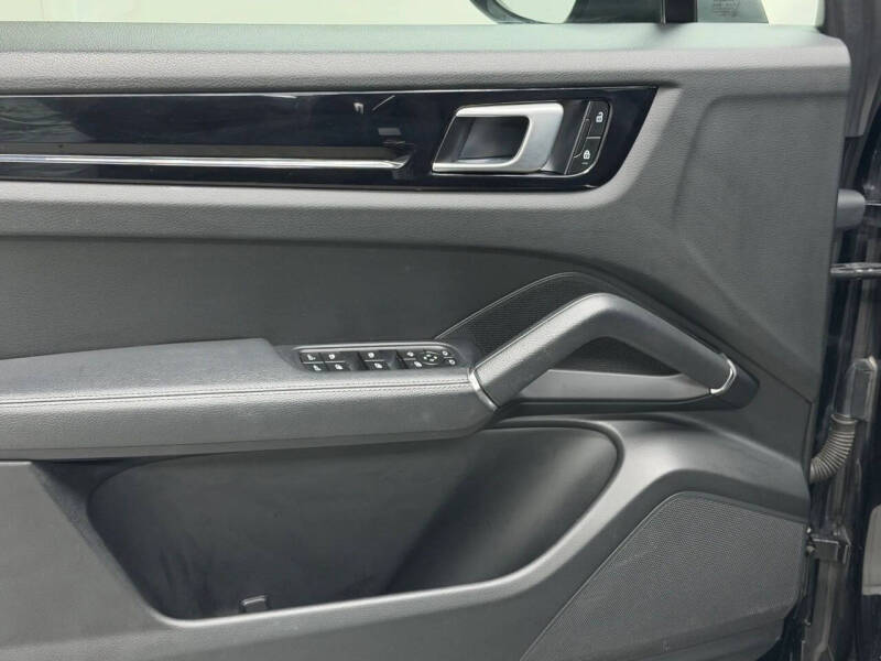 2022 Porsche Cayenne