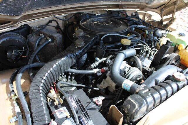 1990 Jeep Grand Wagoneer