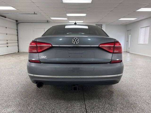 2016 Volkswagen Passat 1.8T SEL Premium