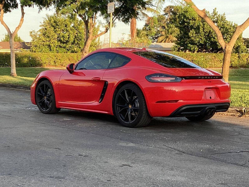 2018 Porsche 718 Cayman