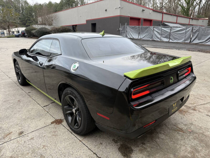 2016 Dodge Challenger SXT