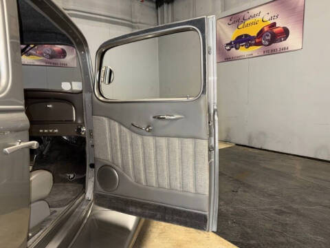 1933 Pontiac Sedan