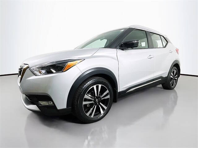 2019 Nissan Kicks SR