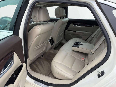 2013 Cadillac XTS Luxury Collection