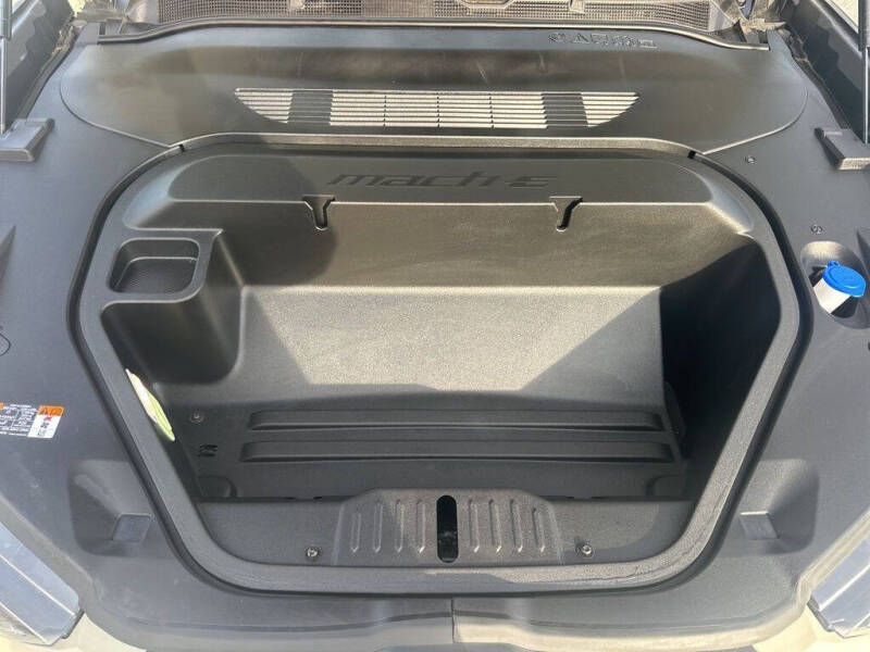 2025 Ford Mustang Mach-E Select