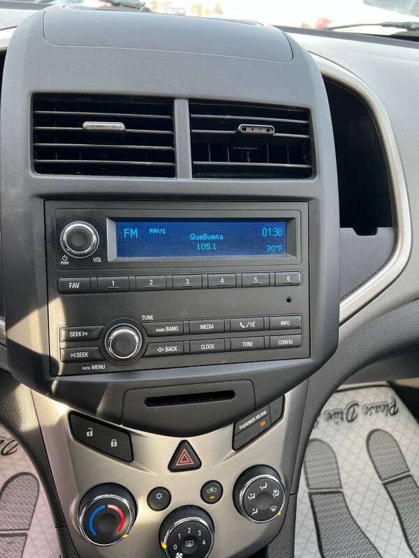 2016 Chevrolet Sonic LS Auto