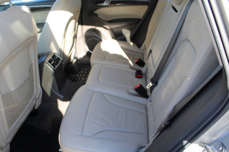 2016 Audi Q5 2.0T quattro Premium Plus