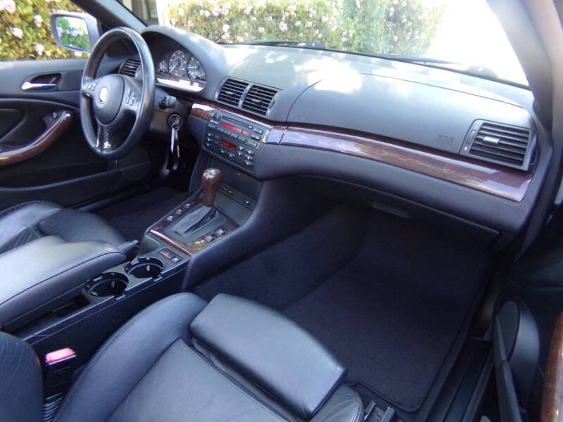 2004 BMW 3 Series 325Ci