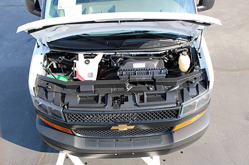 2024 Chevrolet Express 2500