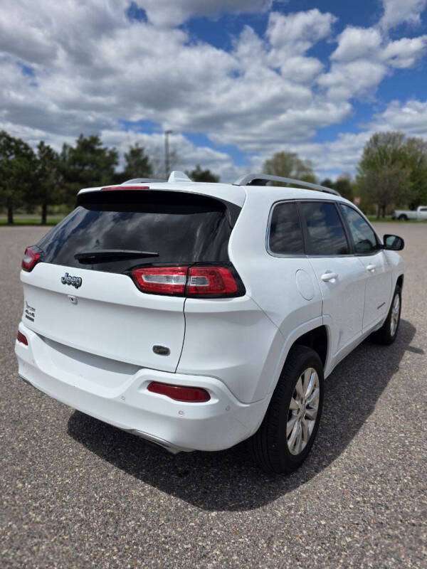 2017 Jeep Cherokee Overland