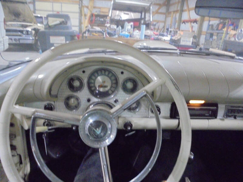 1957 Ford Thunderbird