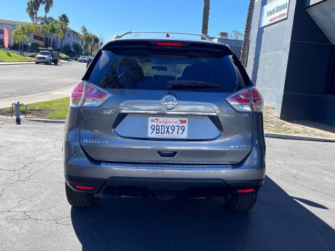 2015 Nissan Rogue SV