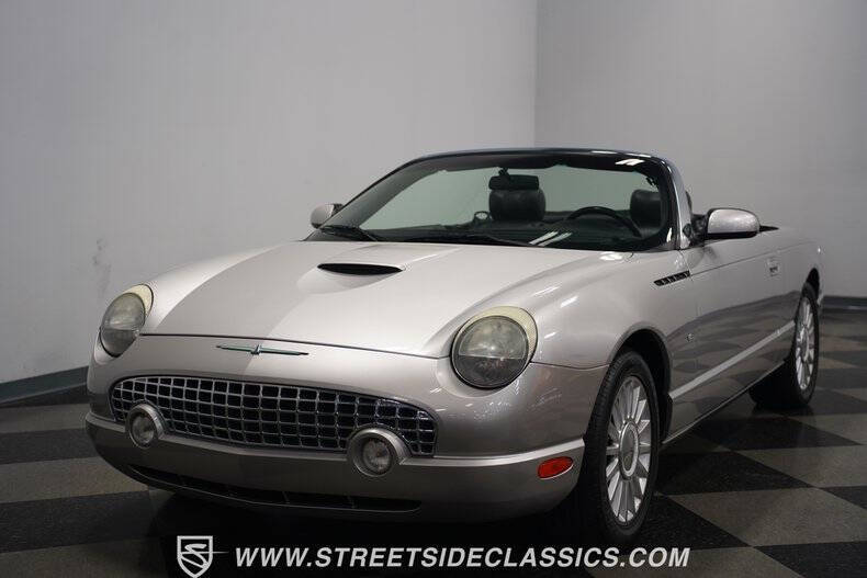 2004 Ford Thunderbird Deluxe