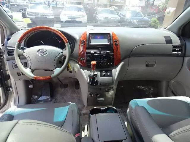 2008 Toyota Sienna